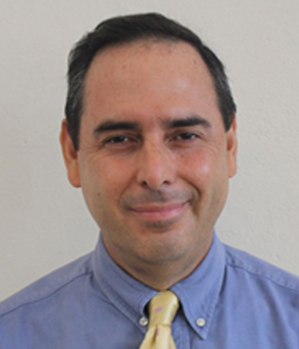Dr. David Correa